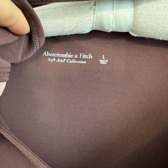 Abercrombie & Fitch Soft AF Twist Neck Burgundy Long Sleeve Bodysuit Size Large - Picture 4 of 6